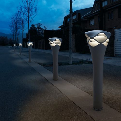 Lampioncino per spazio pubblico - CORNET B/77 - BOVER Barcelona - contemporaneo / in alluminio / in acciaio inossidabile