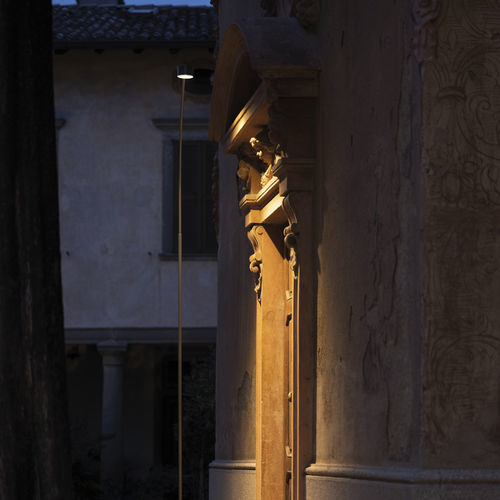 Lampada da terra - HASTA R - Lombardo - in metallo / contemporanea / con cavo