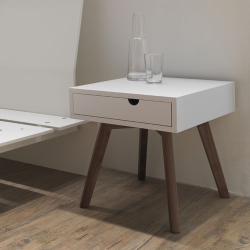 Comodino contemporaneo - IO E TE - CASAMANIA HORM - in MDF laccato / con supporto in noce / quadrato