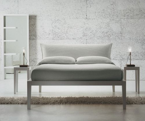 Letto matrimoniale - MOHELI  - CASAMANIA HORM - contemporaneo / con testiera imbottita / laccato