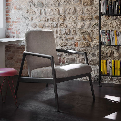 Poltrona design - CARNABY - CASAMANIA HORM - in pelle / in tessuto / in frassino