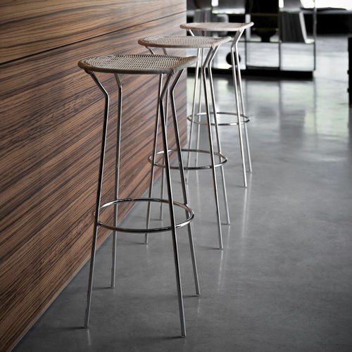 Sgabello da bar contemporaneo - CASAMANIA HORM - in rattan / con supporto in metallo cromato / con 4 gambe