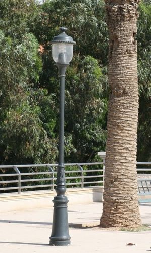 Lampione urbano - A1A/19 - F.P.H. Art Metal Sp.J. - classico / in alluminio / in ghisa di alluminio