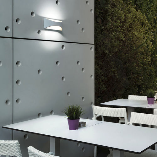 Applique contemporanea - VENUS - Leds-C4 - da esterno / in alluminio / in policarbonato