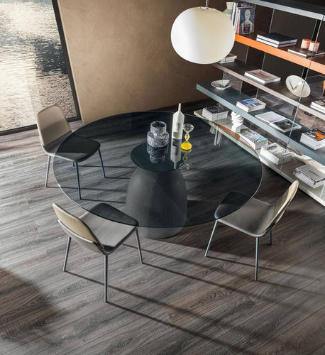 Tavolo contemporaneo - Janeiro - LAGO - in legno / in vetro / con supporto in calcestruzzo