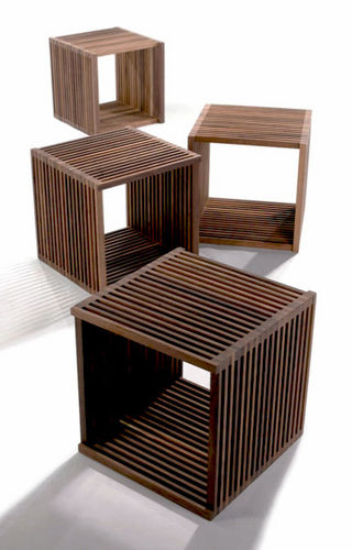 Tavolo d'appoggio contemporaneo - LISTO - MAOLI - in legno / quadrato / per uso residenziale