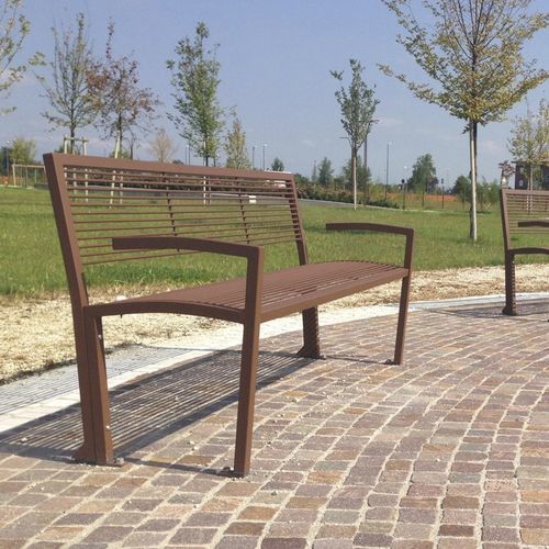 Panca per spazi pubblici contemporanea - CAMILLA M  - CITY DESIGN - in acciaio galvanizzato / con schienale / senza schienale