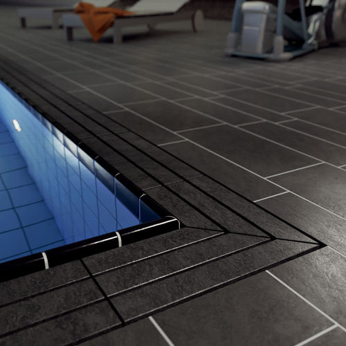 Griglia per canalina in plastica - DESIGN 723 GERADE   - emco Bautechnik GmbH - per piscina