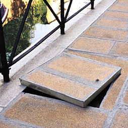 Chiusino in acciaio galvanizzato - MANHOLES 50 - GRIDIRON S.P.A. - Unipersonale - quadrato