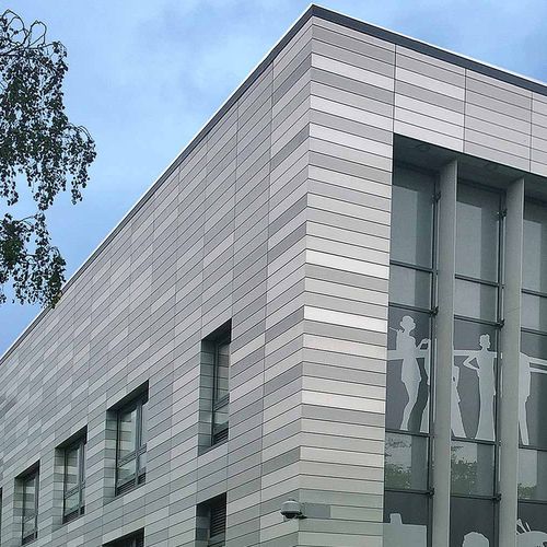 Rivestimento di facciata in fogli - ALUCOVERING® - ALIVA - in alluminio / in alluminio estruso / liscio