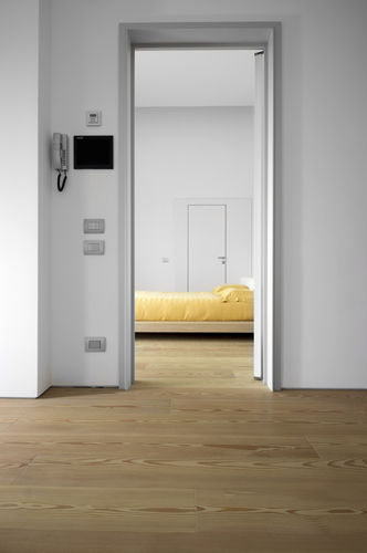 Parquet multistrato - MAESTRO NATURAL OAK - CORA'DOMENICO & FIGLI - in larice / verniciato / da incollare