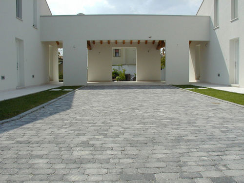 Pavé in pietra naturale - SASSO PIANO - FAVARO1 - carrabile / per spazio pubblico