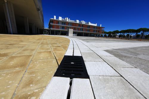 Pavé in pietra naturale - ANTIGUA - FAVARO1 - carrabile / per spazio pubblico