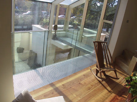 Pavimento sopraelevato in metallo - INTERIORS - GRAEPEL ITALIANA - da interno / perforato