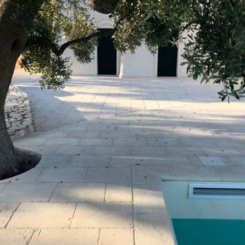 Pavimento in pietra - BIANCO CAVE - per esterni / da giardino / per struttura sanitaria
