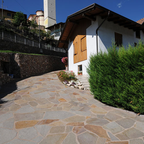 Pavé in porfido - CONSORZIO CAVATORI PRODUTTORI PORFIDO SOC. COOP. - da interno / da esterno / per terrazza