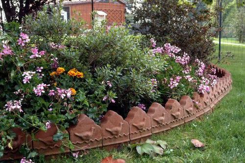 Bordura da giardino - UCCELLO - FORNACE BALLATORE GIUSEPPE - in terracotta / altre forme