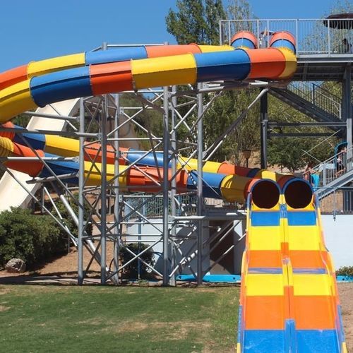 Scivolo dritto - OCTOPUS RACES - TECNOPISCINE INTERNATIONAL - per parco acquatico / tubolare