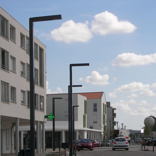 Lampione urbano - DOMITIENNE  - GROUPE RAGNI - contemporaneo / in alluminio / in acciaio galvanizzato
