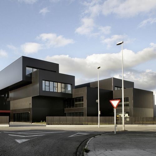 Facciata acciaio - ISIS - ARCELORMITTAL Long