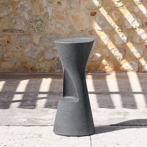 Sgabello da bar contemporaneo - fade - PLUSt COLLECTION - in polietilene / con base in polietilene / con base centrale