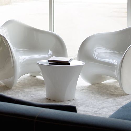Tavolino basso contemporaneo - ENTA - PLUSt COLLECTION - in polietilene / con base in polietilene / ovale