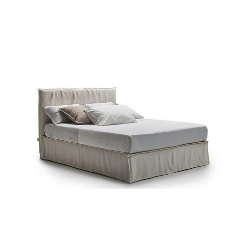 Letto matrimoniale - Naxos - Milano Bedding - contemporaneo / imbottito / con testiera
