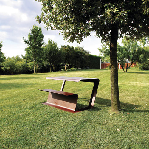 Tavolo da picnic contemporaneo - MERENDA - METALCO - in corten / in acciaio verniciato / con supporto in acciaio verniciato