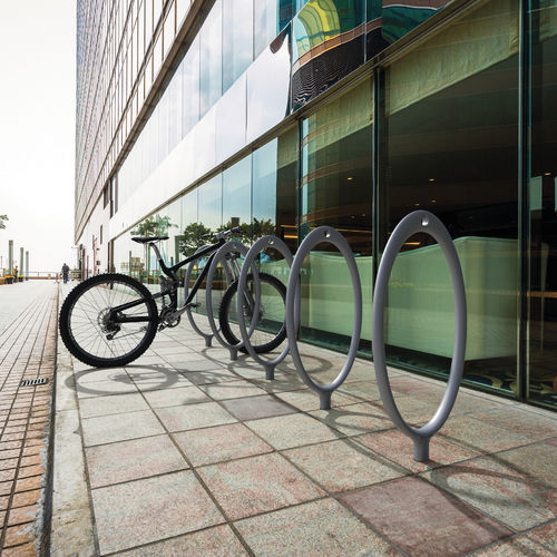 Rastrelliera per biciclette a pavimento - CRUNA - METALCO - per spazi pubblici / per zone urbane / per parcheggio