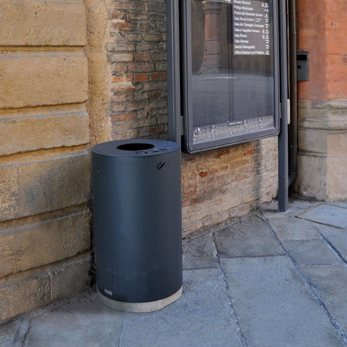 Portarifiuti pubblico - EASY - LAB23 - in acciaio galvanizzato / in acciaio COR-TEN® / con portacenere integrato