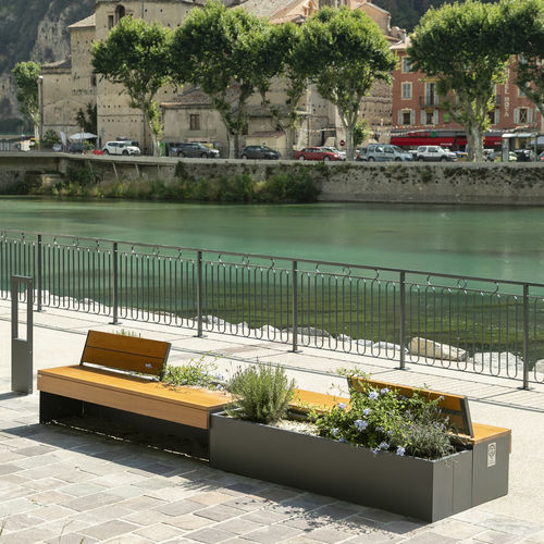 Panca per spazi pubblici contemporanea - ZEN ISLAND - LAB23 - in legno esotico / in larice / in acciaio galvanizzato