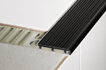 Profilo per gradini acciaio - SCHLUTER®-TREP-SE/-S/-B - Schluter Systems - antiscivolo