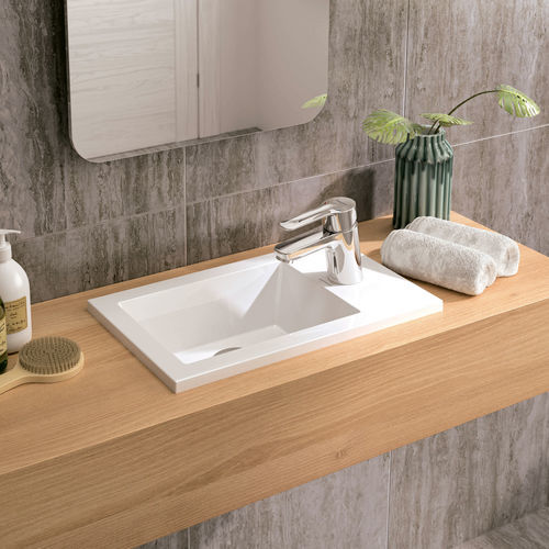 Lavabo da appoggio - ALICANTE - Sanindusa - in porcellana / con miscelatore / rettangolare