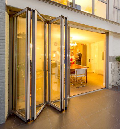 Vetrata a fisarmonica - SL60E - VELFAC - in alluminio / a doppi vetri / a tripli vetri