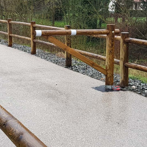 Barriera di controllo accessi - SUR FOURREAU - Rondino - pivotante / in pino / per spazio pubblico