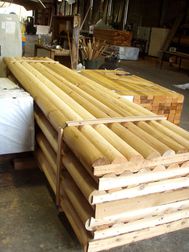 Trave in legno - TURNED POLES - Power Wood Corp. - a sezione rettangolare