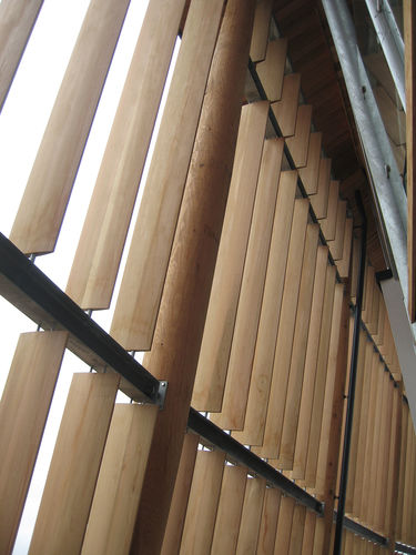 Rivestimento di facciata a doghe - CLEAR ELLIPTICAL LOUVERS - Power Wood Corp. - in legno / in lamiera grecata