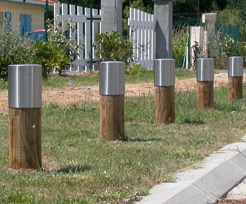 Dissuasore di sicurezza - HARMATTAN - FRANCE INOX INDUSTRIE - fissa / in acciaio inossidabile / in legno