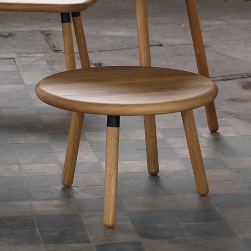 Tavolino basso contemporaneo - HONKEN - Blå Station - in rovere / in legno massiccio / con supporto in legno