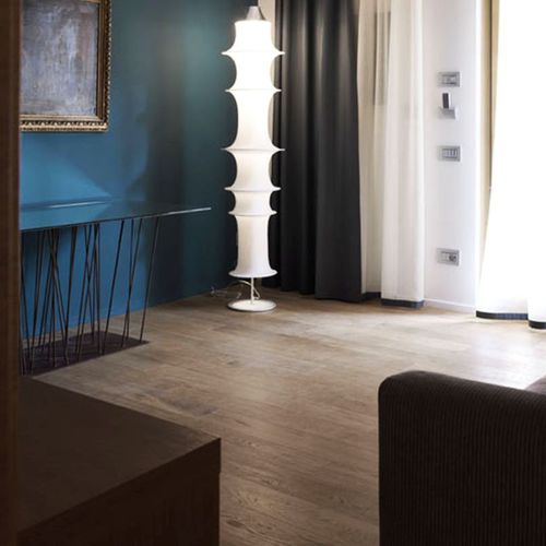 Colonna luminosa contemporanea - FALKLAND - Danese - in metallo / in tessuto / LED