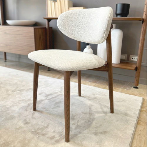 Sedia contemporanea - CAMILLA - Pacini & Cappellini - in tessuto / in pelle / con supporto in frassino