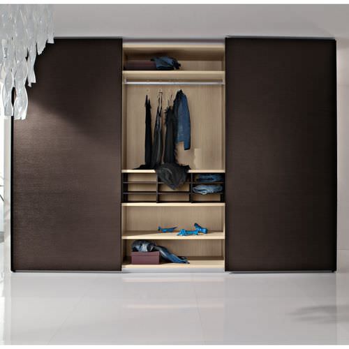 Armadio contemporaneo - FEBE - Clever - in legno / a porte scorrevoli / a cassetti
