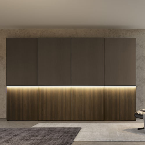Armadio contemporaneo - VITALYTY RAIL - ColombiniCasa - in legno laccato / in melaminico / a porte scorrevoli