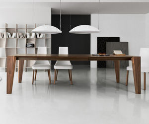 Tavolo contemporaneo - PLUS - Compar - in legno / rettangolare / allungabile