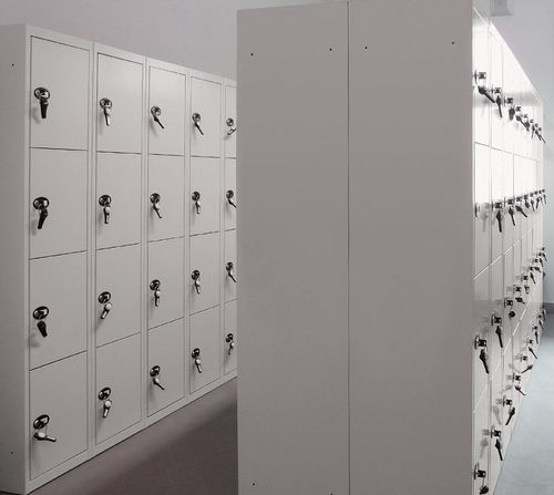 Armadietto spogliatoio in acciaio - PERSONAL - Dieffebi - per edifici pubblici / per ufficio / con sistema di sicurezza