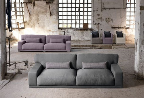 Divano contemporaneo - DOYLE - Domingolotti - in tessuto / grigio / 2 posti