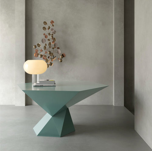 Tavolo design originale - FRESKO - Emmemobili - in rovere / in noce / impiallacciato in legno