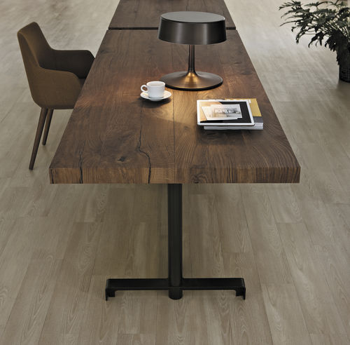 Tavolo da riunione contemporaneo - SANMARINO - ESTEL - impiallacciato in legno / in rovere / rettangolare