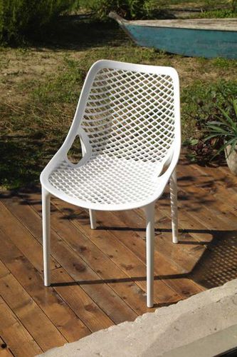 Sedia contemporanea - IRIS S107 - Friulsedie Sud by Dalmasson - da giardino / in polipropilene / per uso residenziale