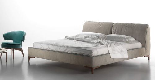 Letto matrimoniale - KONG NIGHT - Gamma Arredamenti International - contemporaneo / imbottito / con testiera imbottita